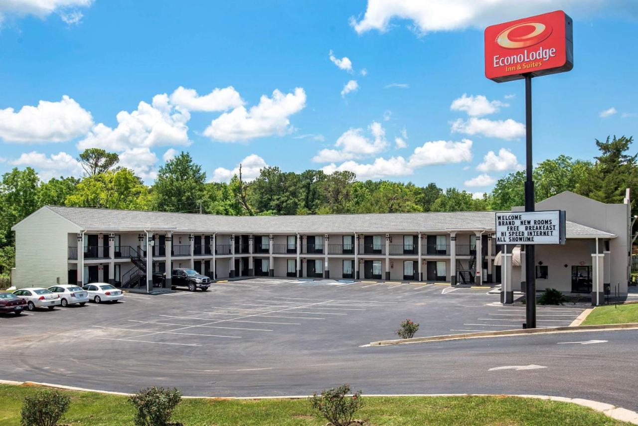 Econo Lodge Inn & Suites Evergreen Exterior photo